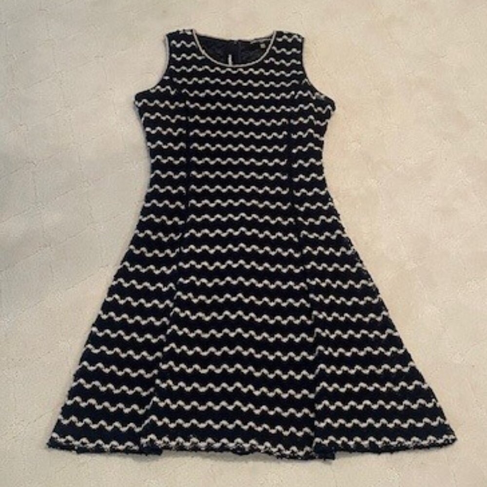 Karl Lagerfeld Navy & White Lace Knit Overlay Fit & Flare Sleeveless Dress  Sz 6